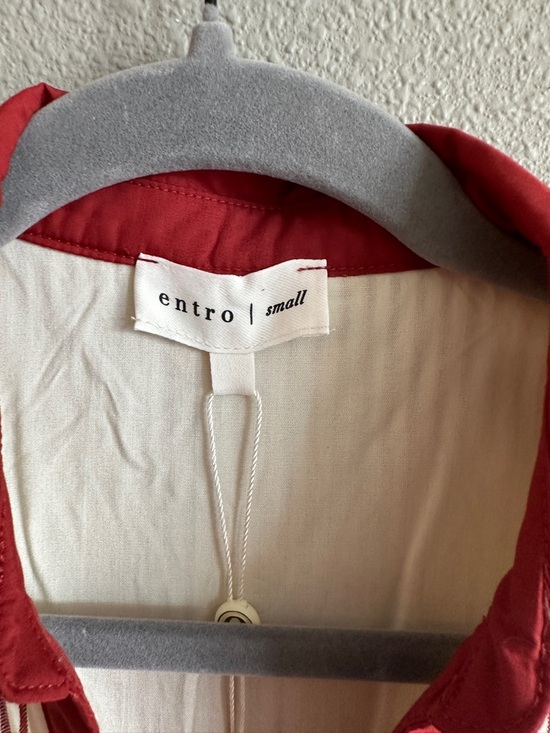 NWT Entro Red and Ivory Striped Belted Shirt Dress - Picture 3 of 13